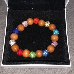 Cute bracelet with color rhinestones
